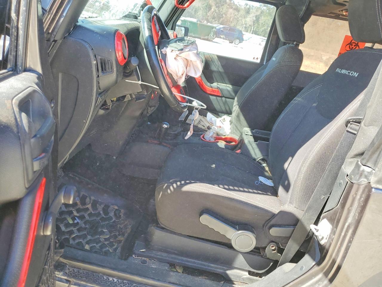 2014 Jeep Wrangler Rubicon - Image 7