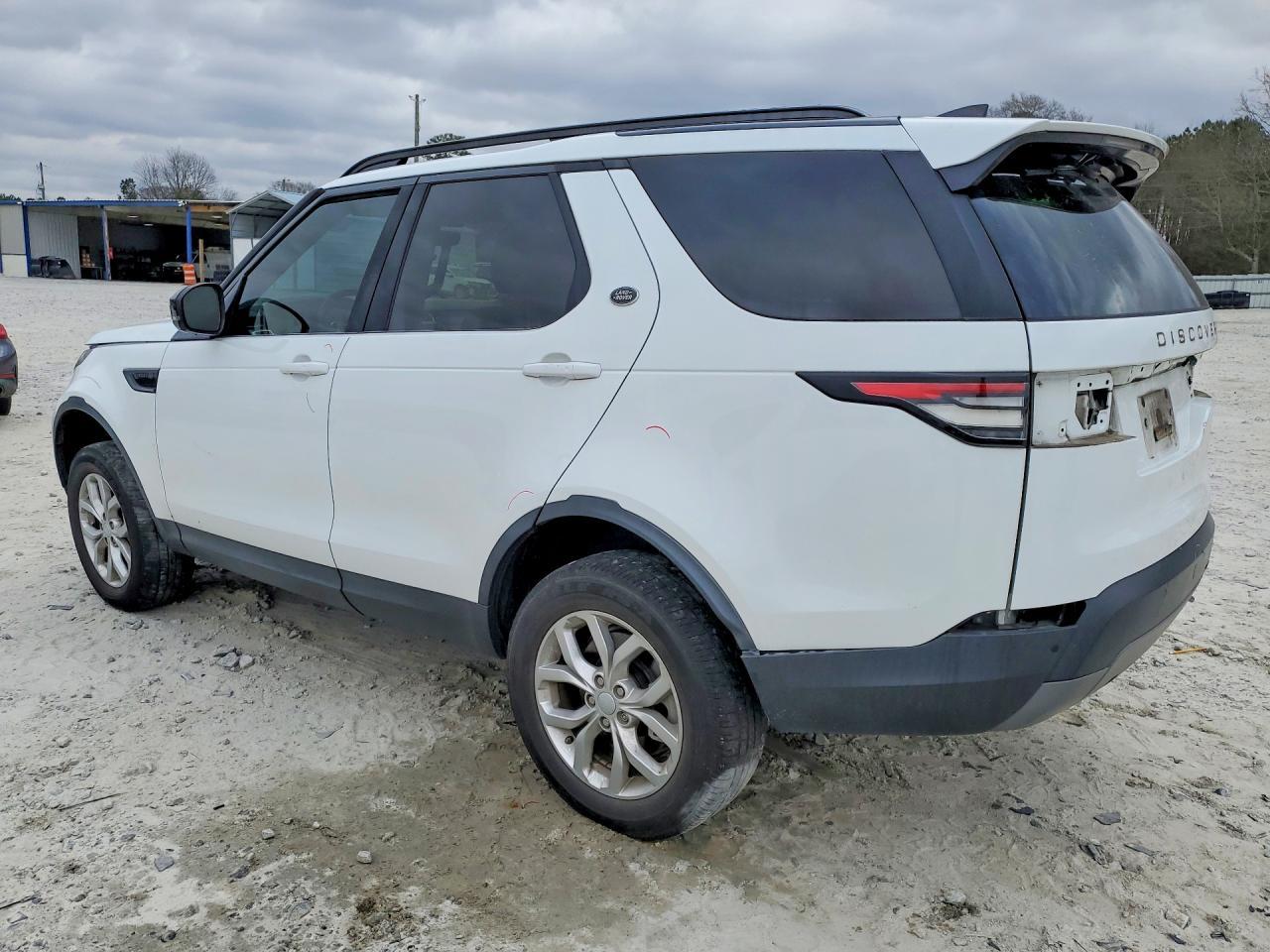 2018 Land Rover Discovery Se - Фото 2