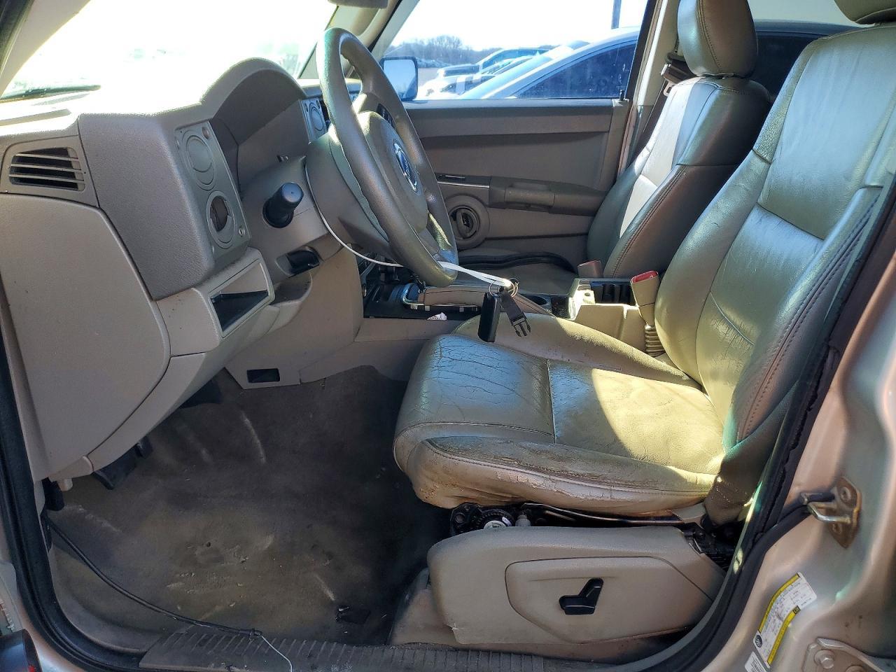 2006 Jeep Commander - Image 7