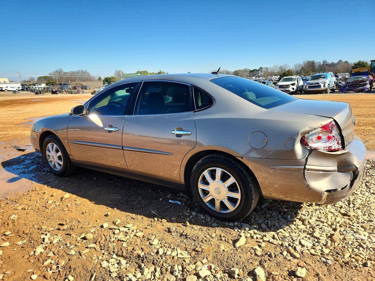2006 Buick Lacrosse Cx - Image 2