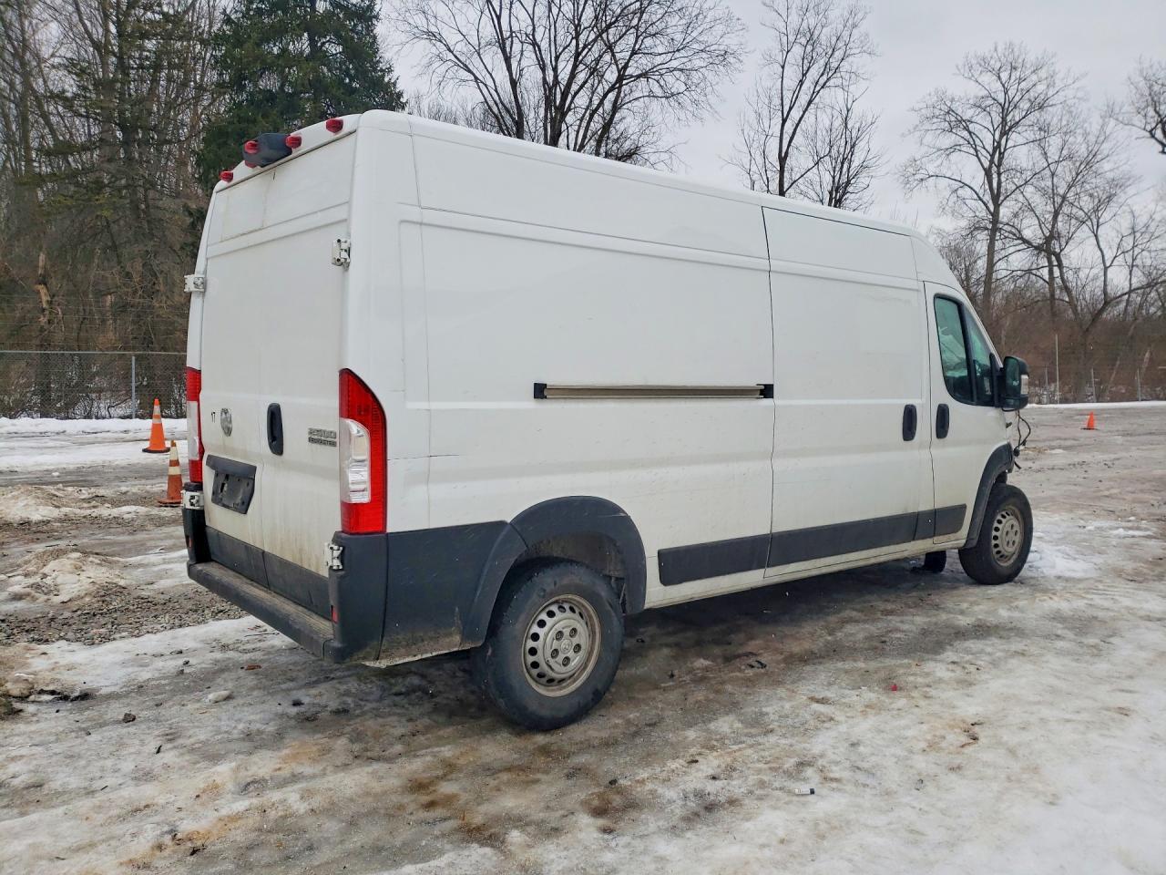 2025 Ram Promaster 2500 Cargo - Image 3