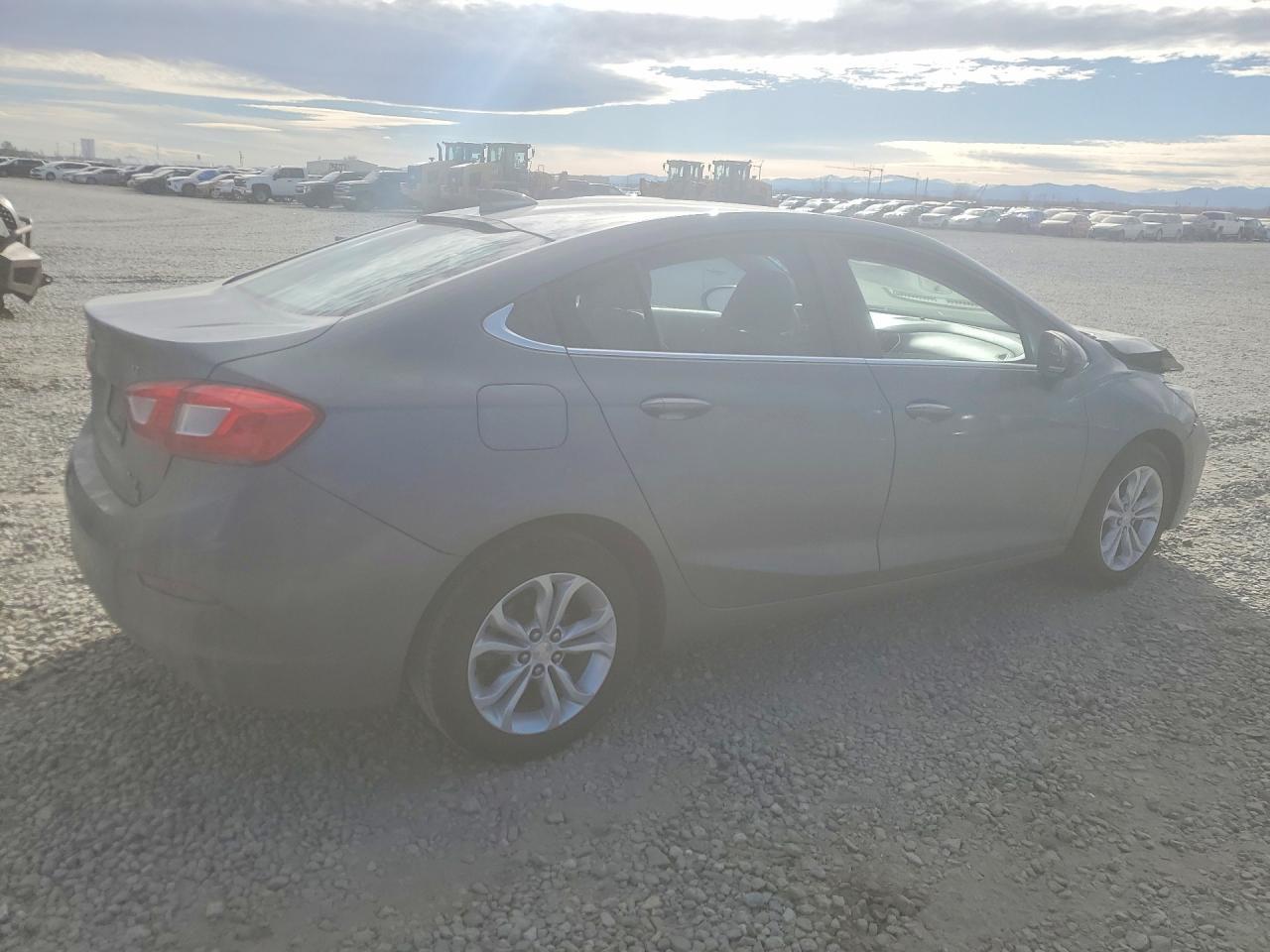 2019 Chevrolet Cruze Lt - Фото 3