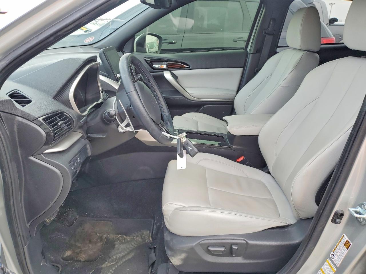 2024 Mitsubishi Eclipse Cross Se - Image 7