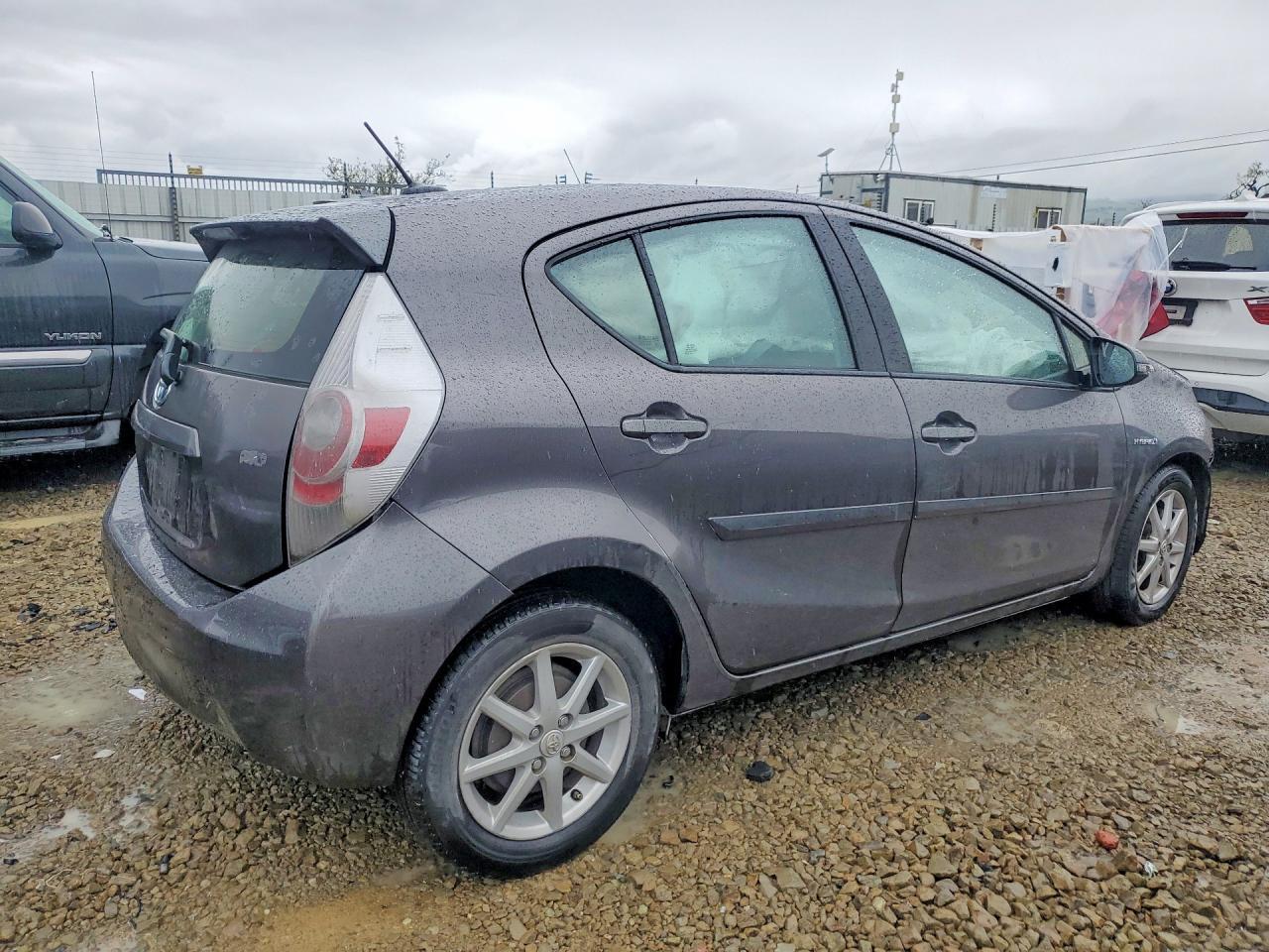 2013 Toyota Prius C - Фото 3