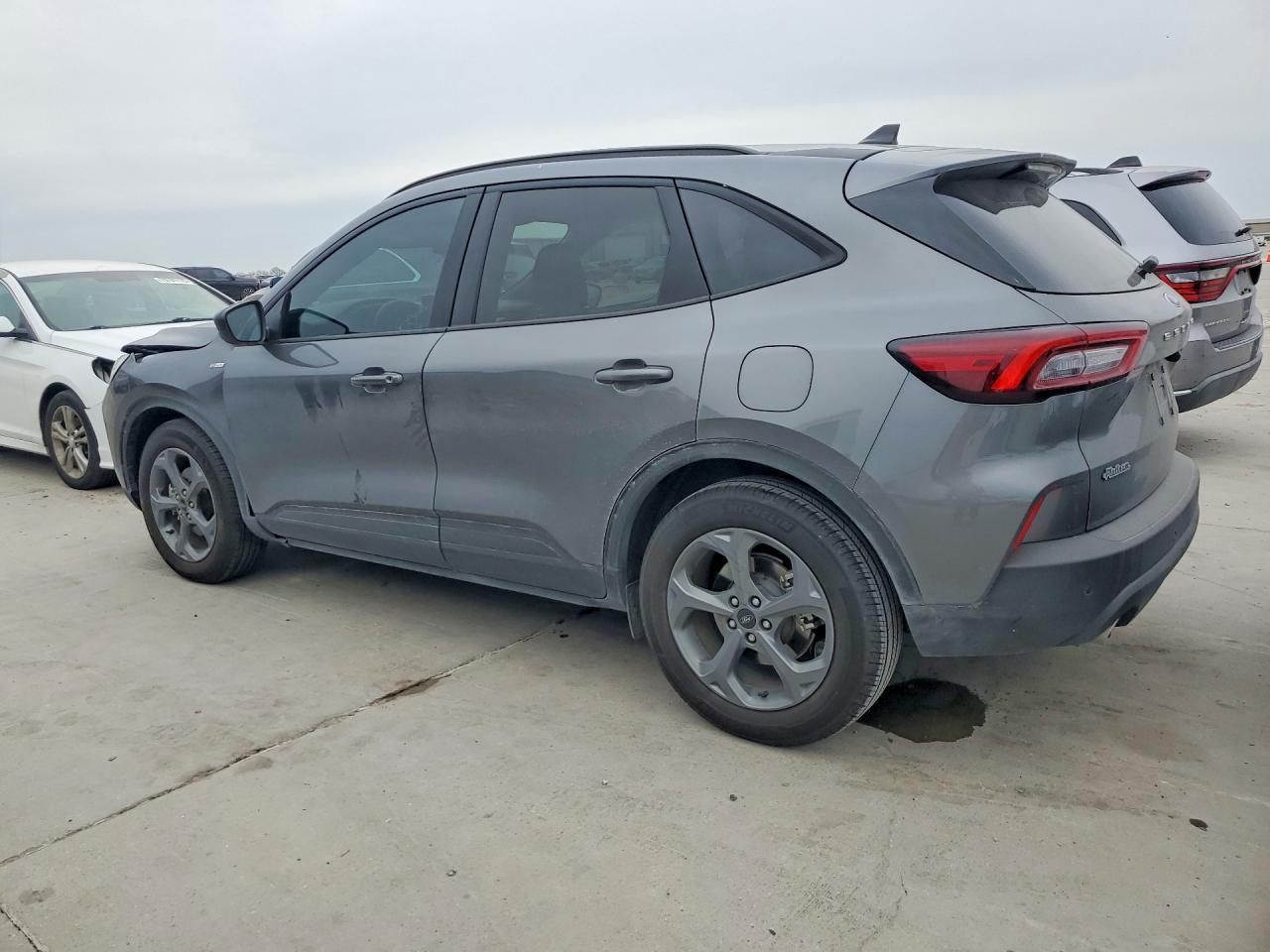 2025 Ford Escape St Line - Фото 2