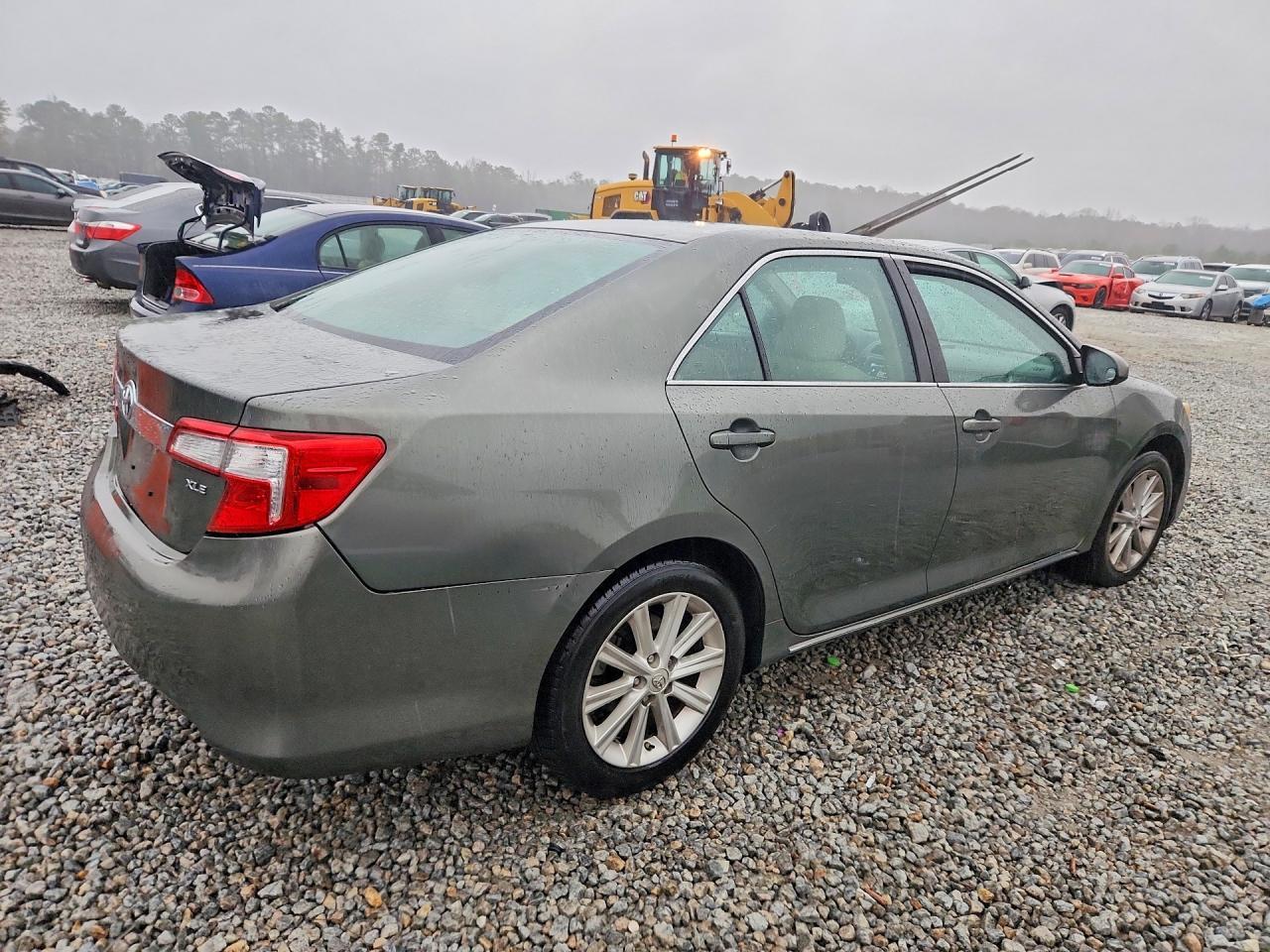 2012 Toyota Camry Xle - Фото 3