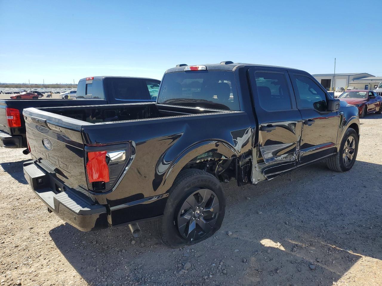 2025 Ford F150 Stx - Фото 3