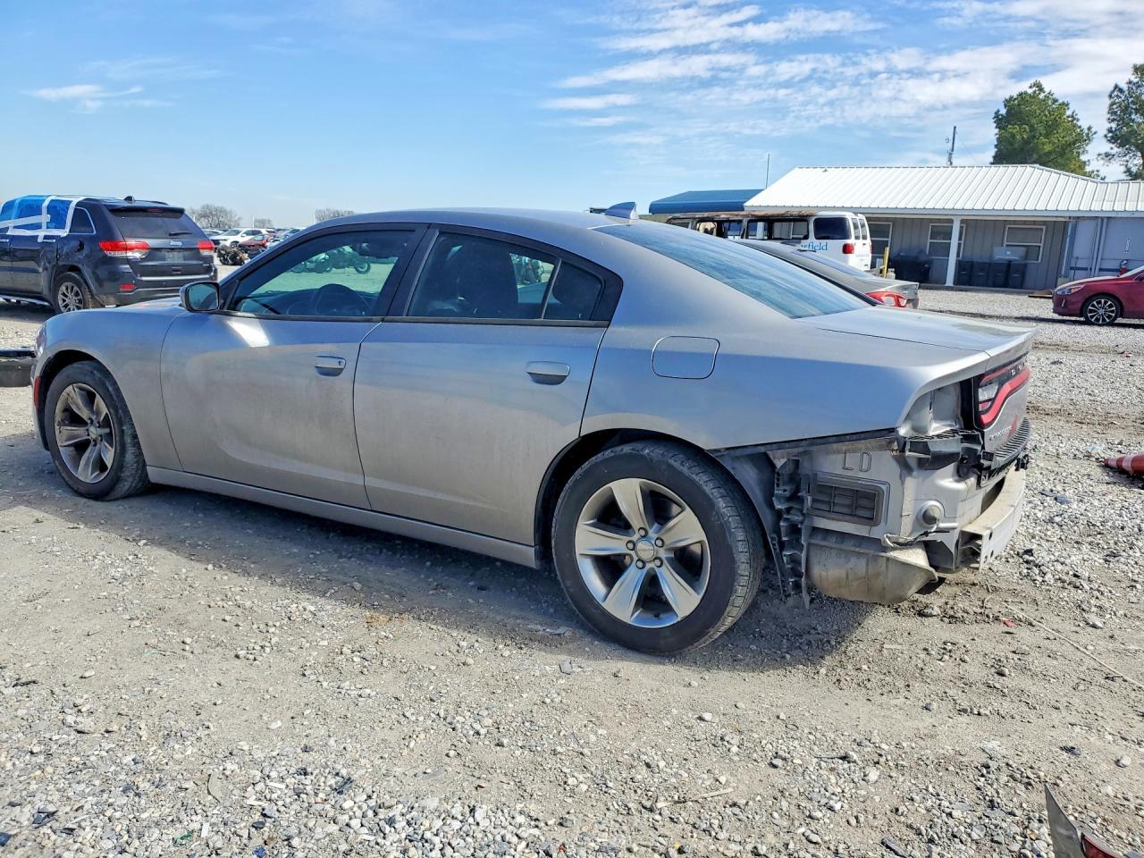 2016 Dodge Charger Sxt - Фото 2