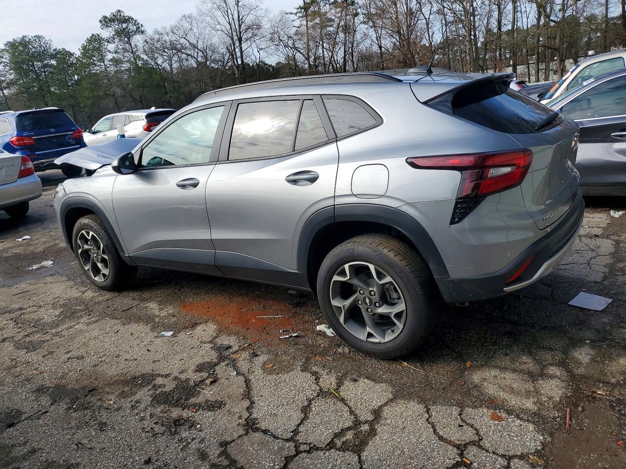 2024 Chevrolet Trax 1Lt - Image 2