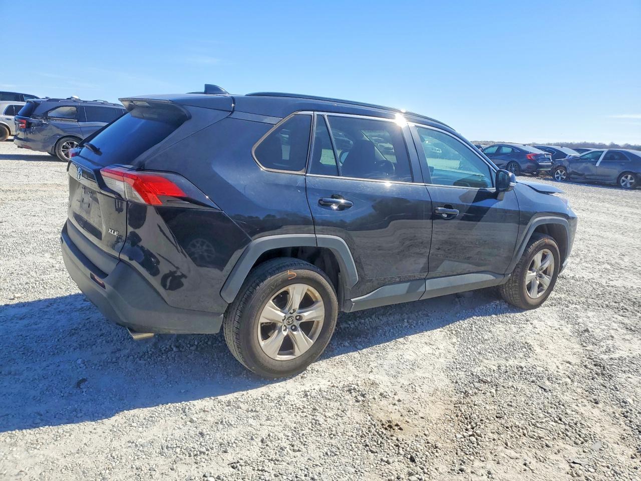 2021 Toyota Rav4 Xle - Фото 3