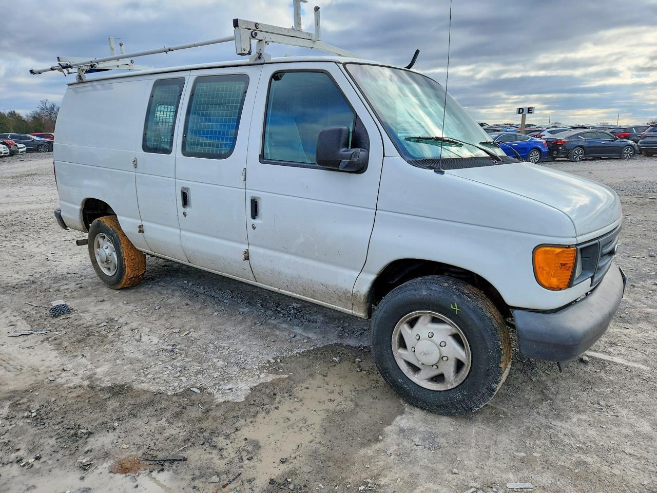 2007 Ford Econoline E250 Van - Фото 4