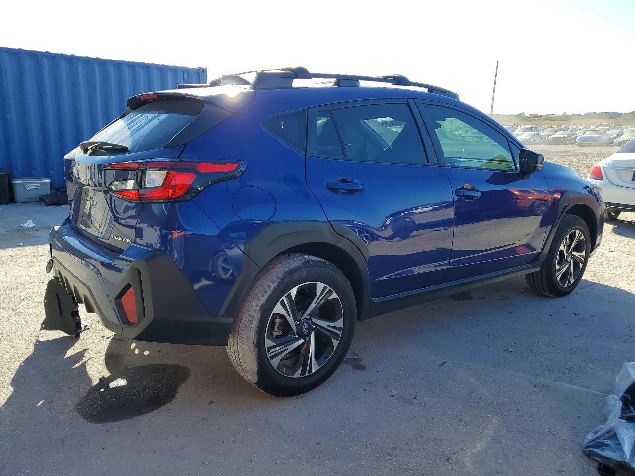 2024 Subaru Crosstrek Premium - Фото 3