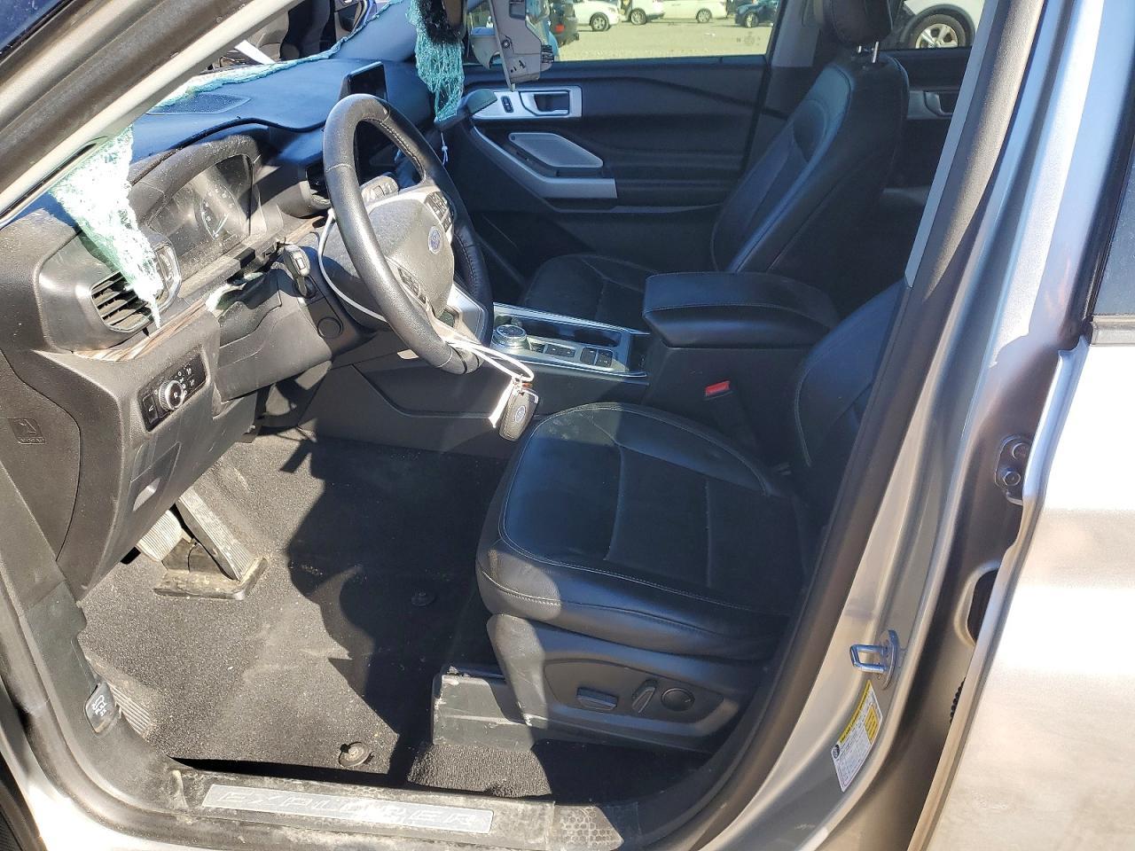 2023 Ford Explorer Limited - Image 7