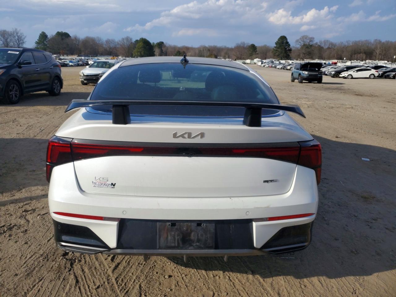 2025 Kia K5 - Image 6