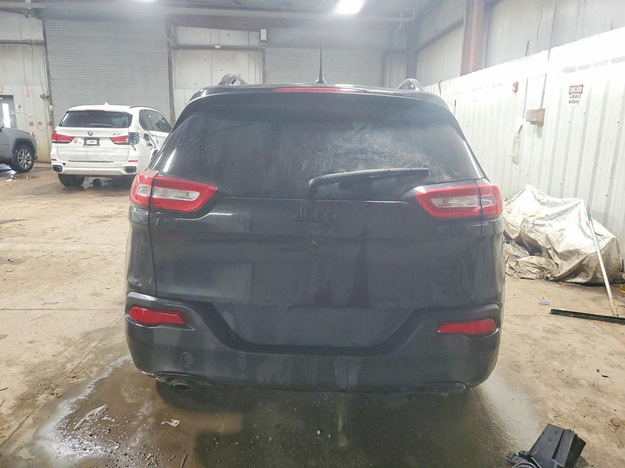 2015 Jeep Cherokee Latitude - Image 6