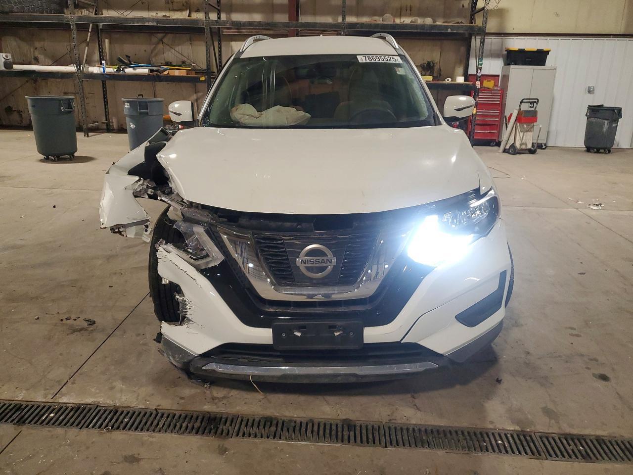 2017 Nissan Rogue S - Фото 5