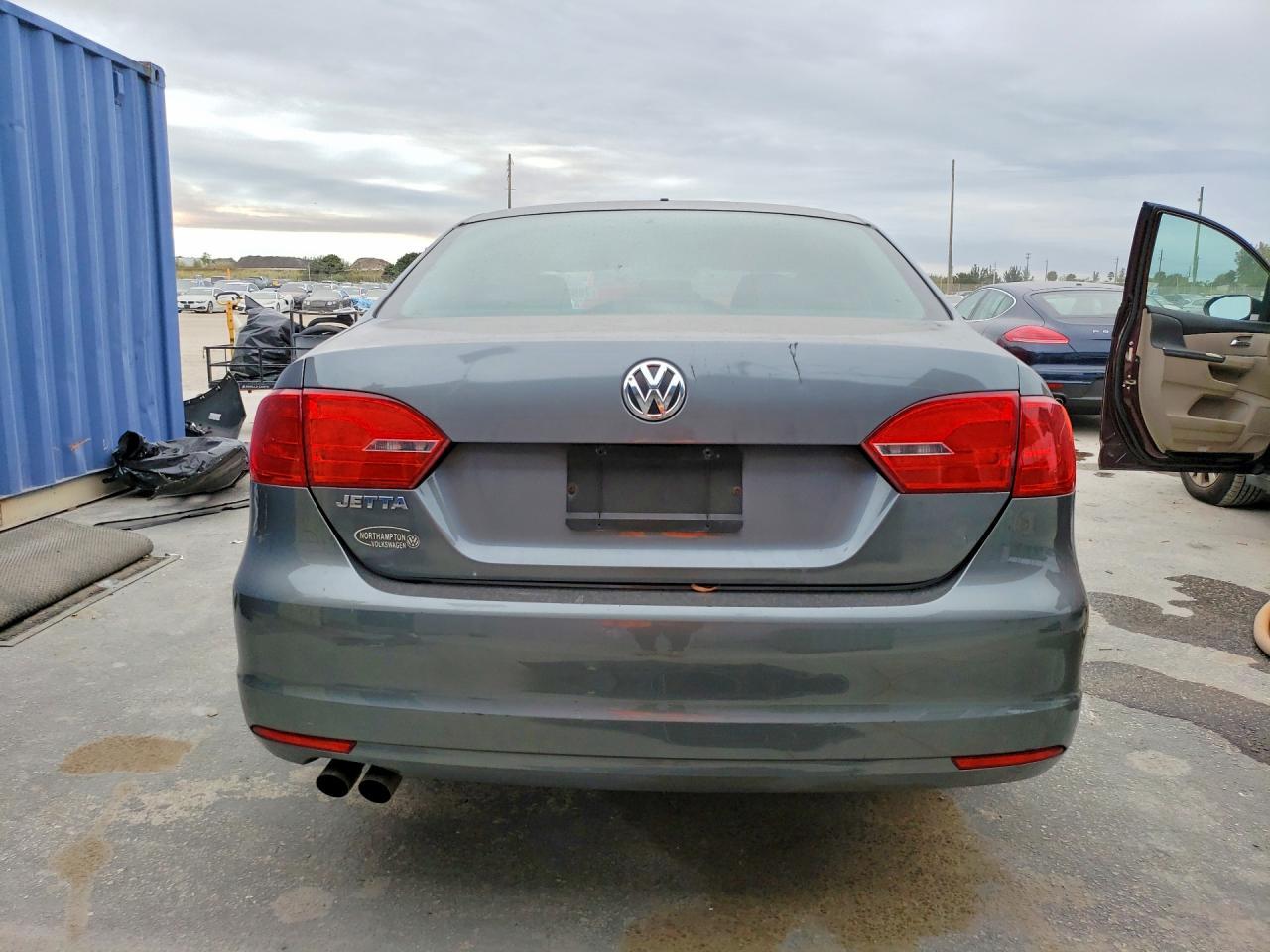 2012 Volkswagen Jetta Base - Фото 6