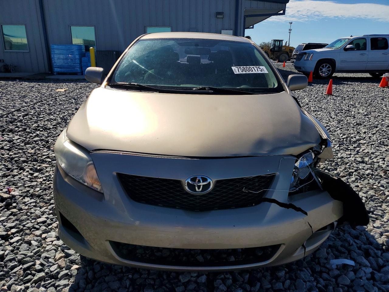 2010 Toyota Corolla Base - Фото 5