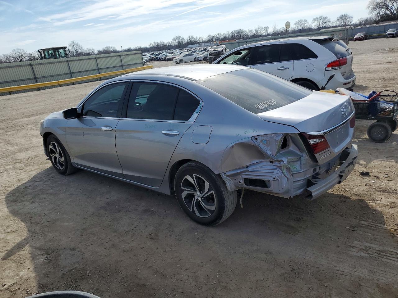 2017 Honda Accord Lx - Фото 2