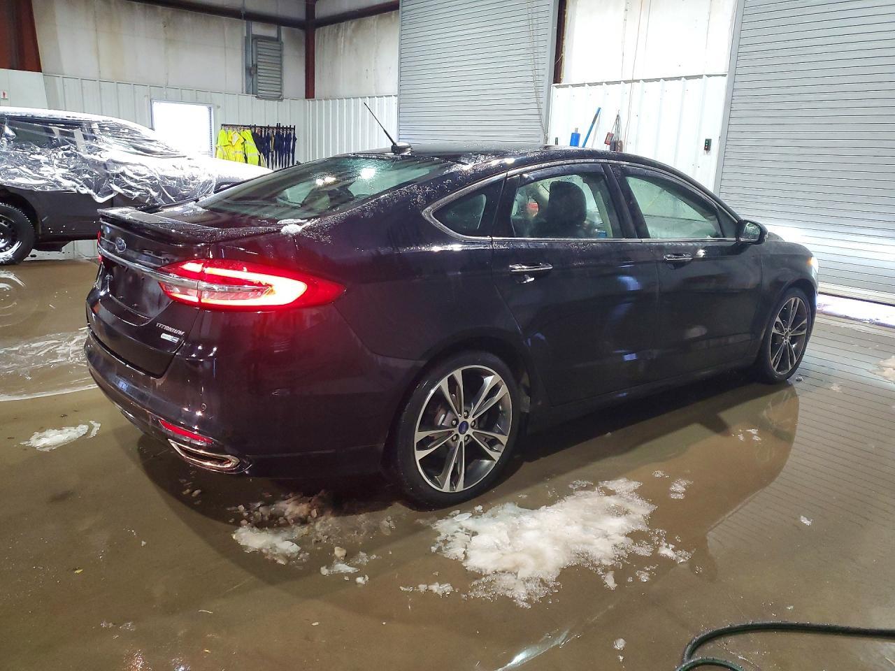 2017 Ford Fusion Titanium - Фото 3