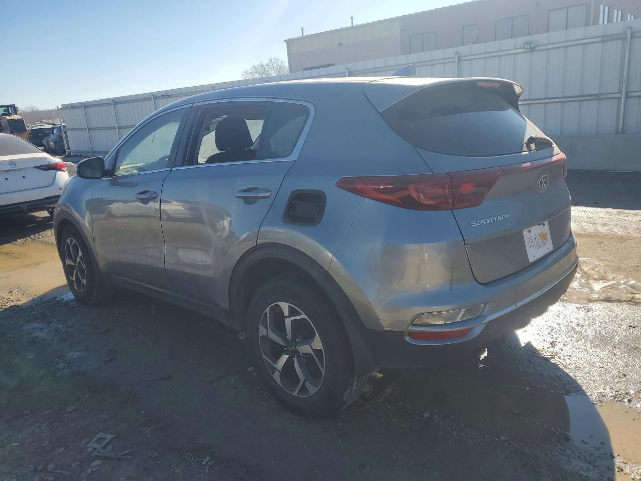 2021 Kia Sportage Lx - Image 2