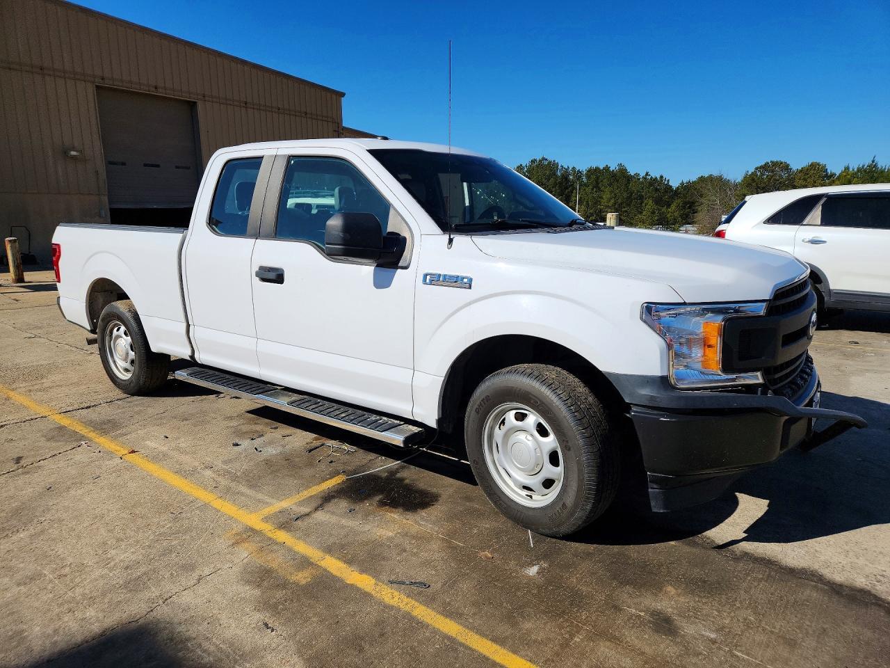 2019 Ford F150 Super Cab - Image 4
