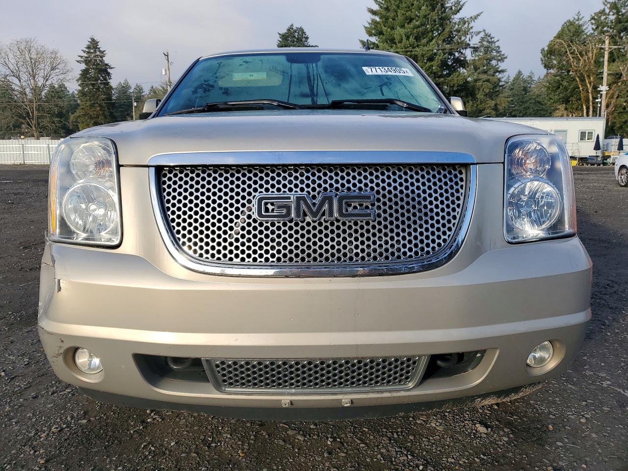 2007 GMC Yukon Denali - Image 5