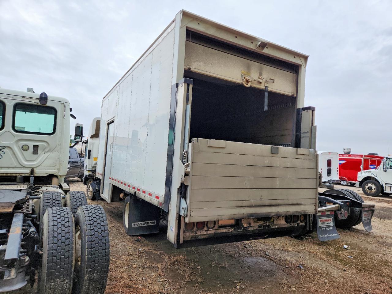 2021 Isuzu Npr Hd Box Truck - Image 2