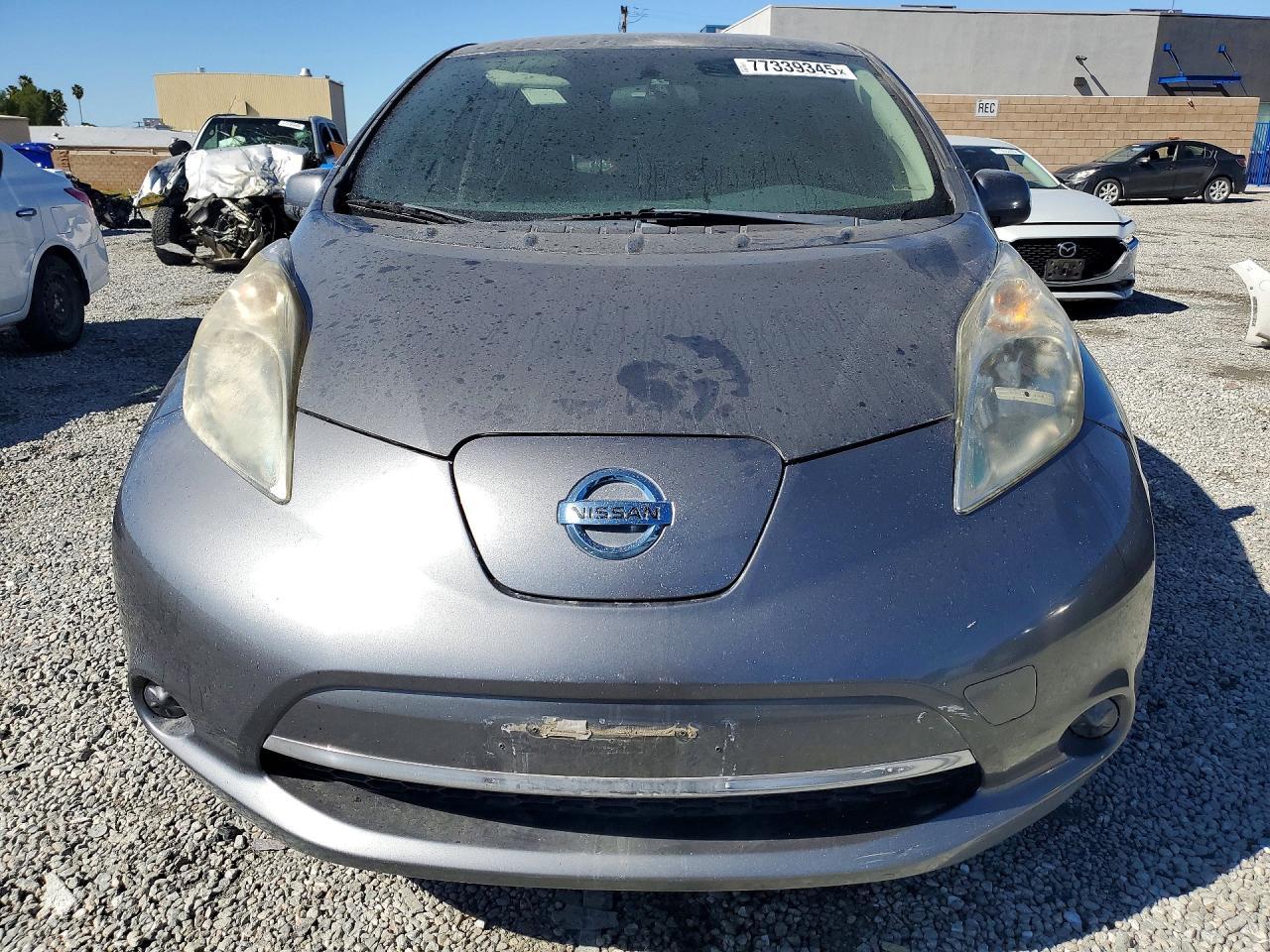 2016 Nissan Leaf S - Image 5