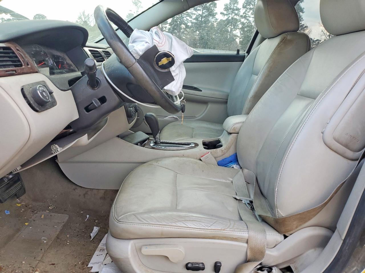 2010 Chevrolet Impala Ltz - Image 7