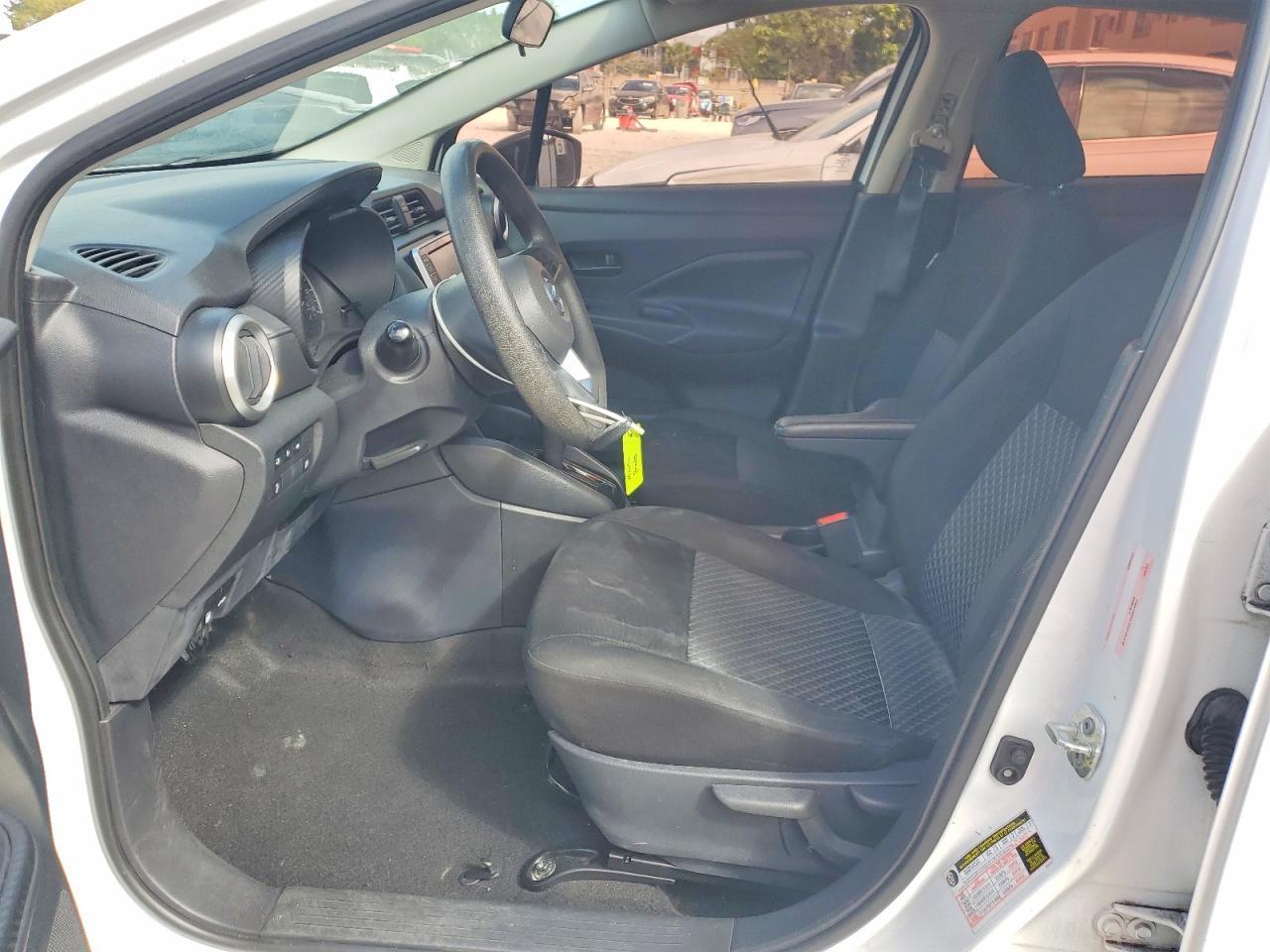 2021 Nissan Versa S - Фото 7