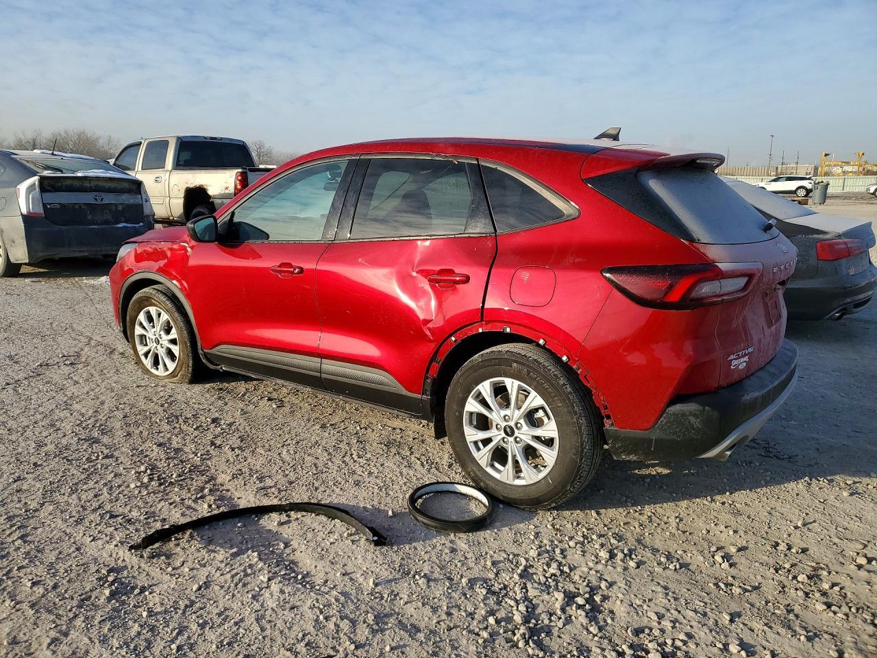 2025 Ford Escape - Фото 2