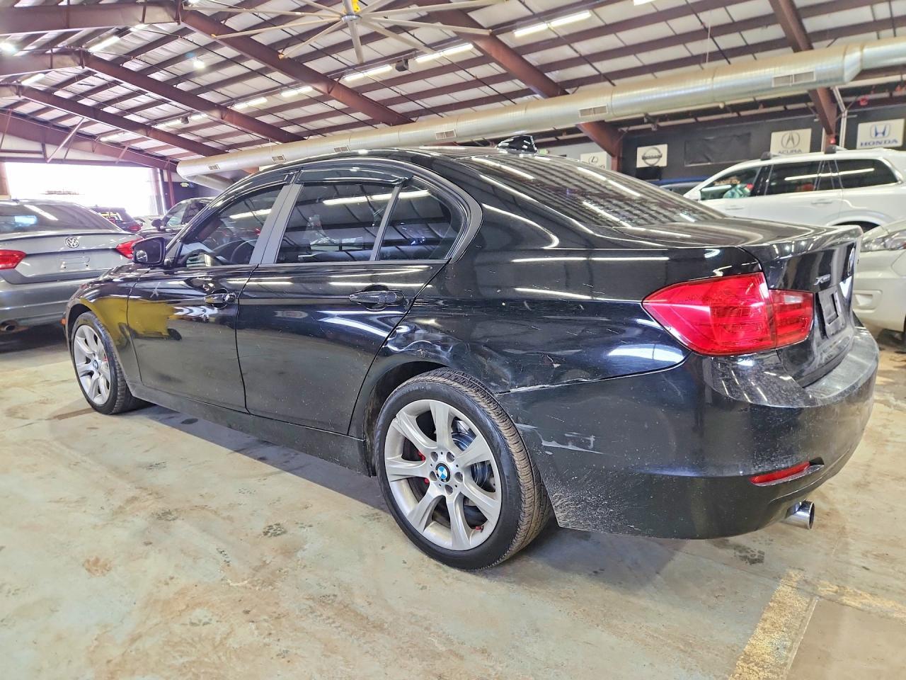 2014 BMW 320 I xDrive - Фото 2