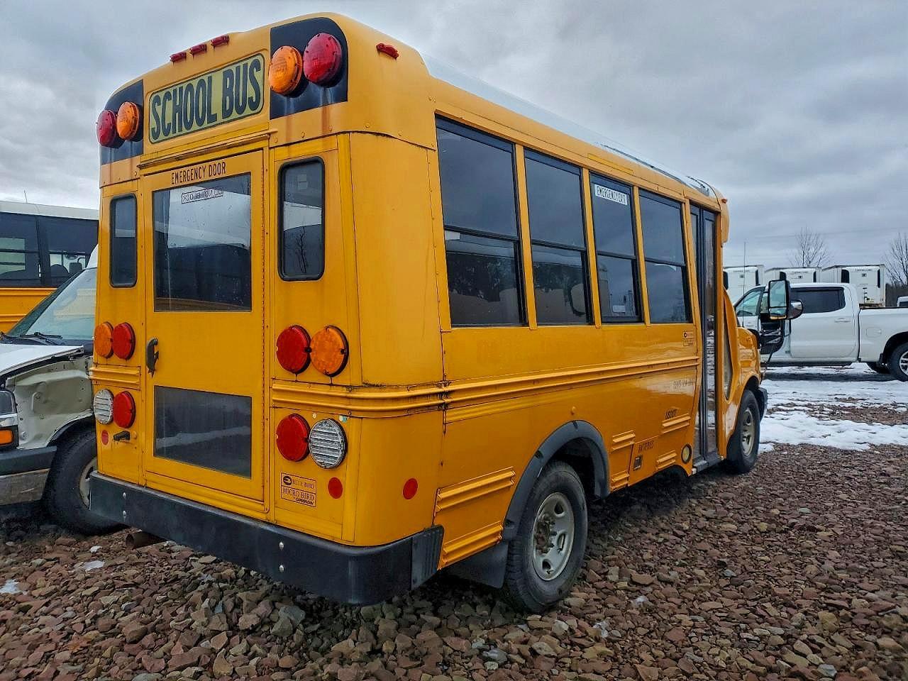 2016 Chevrolet Express G3 - Bus - Фото 4