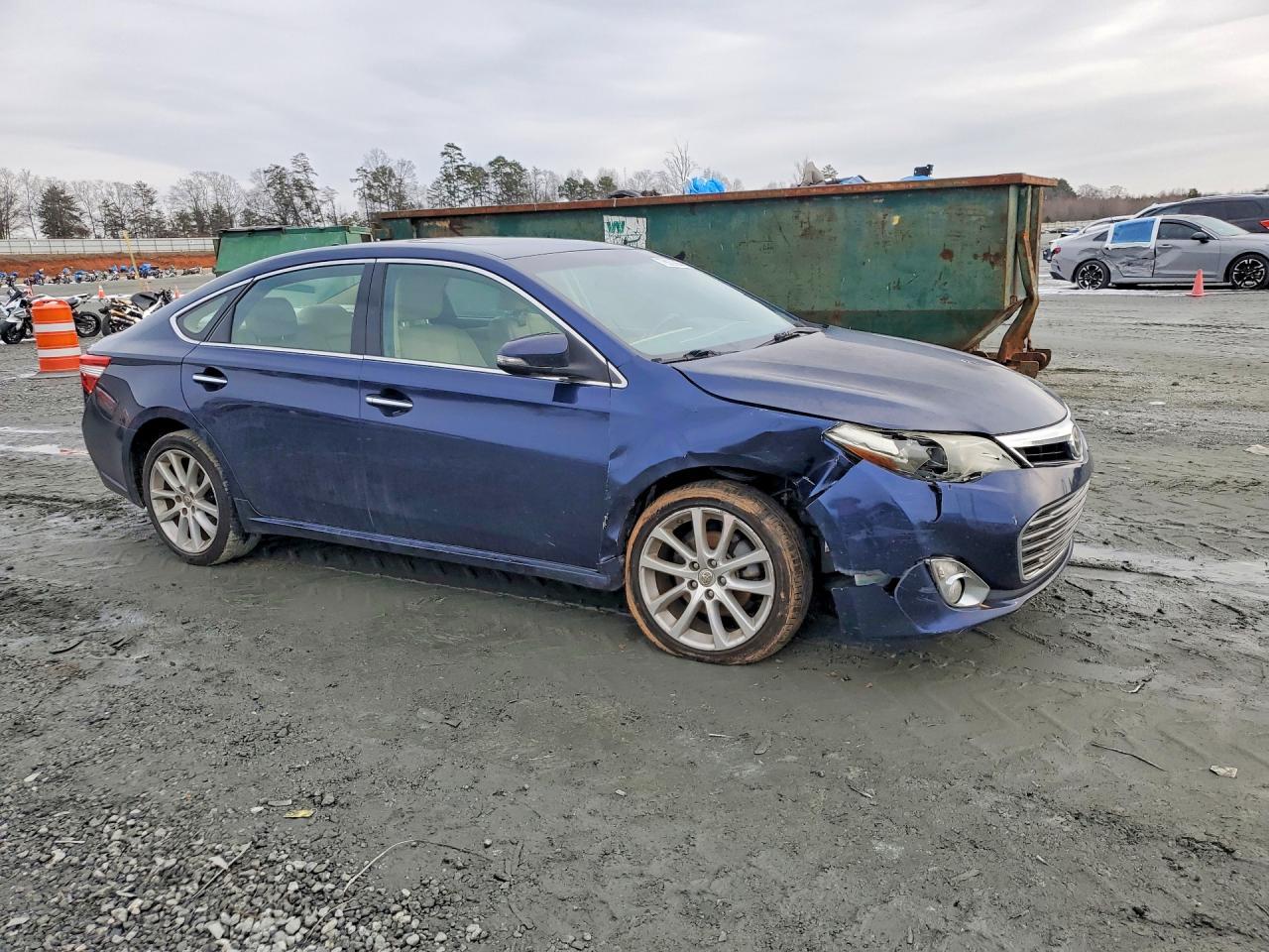 2013 Toyota Avalon Base - Image 4