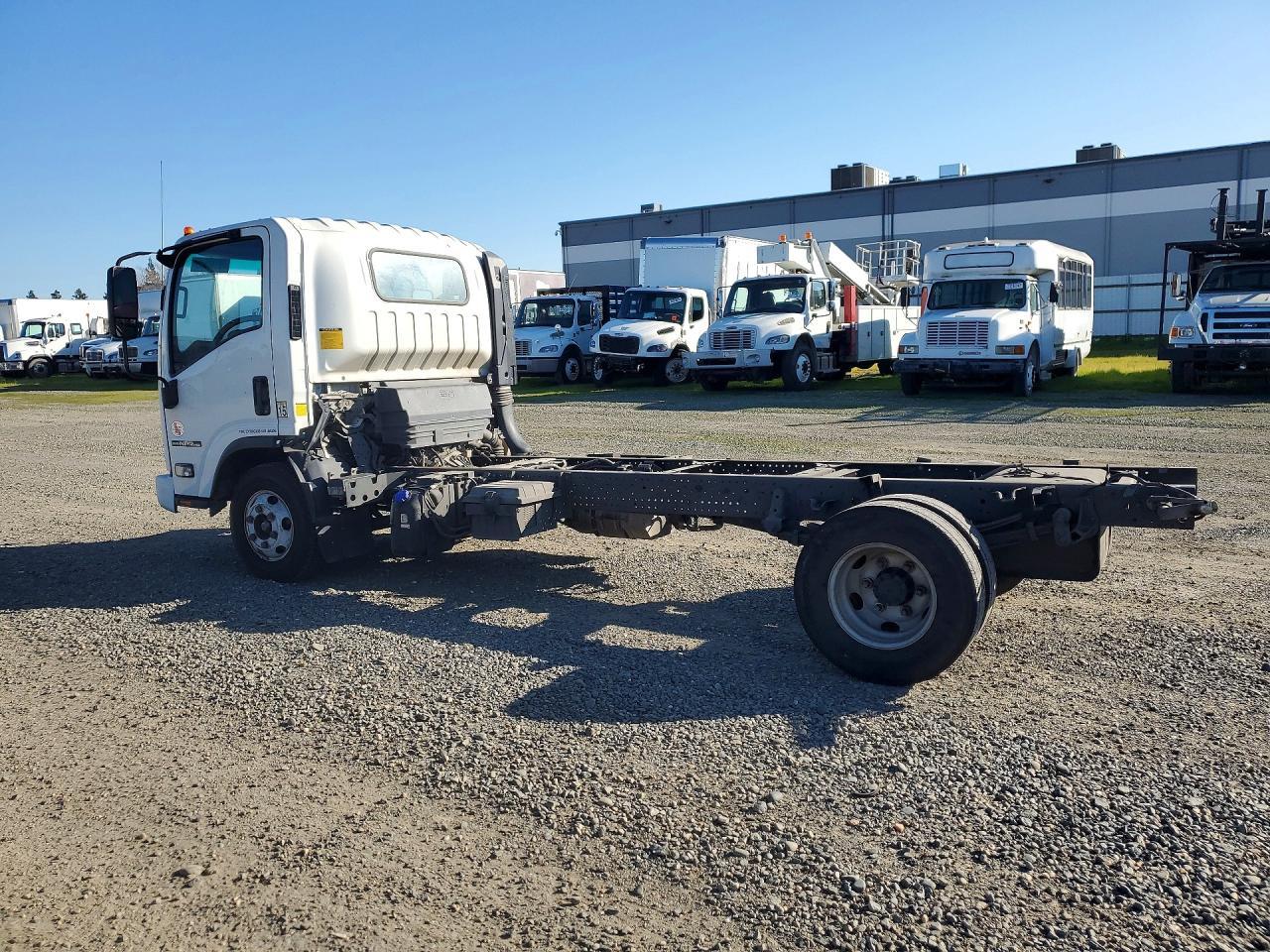 2019 Isuzu Npr Xd - Image 2