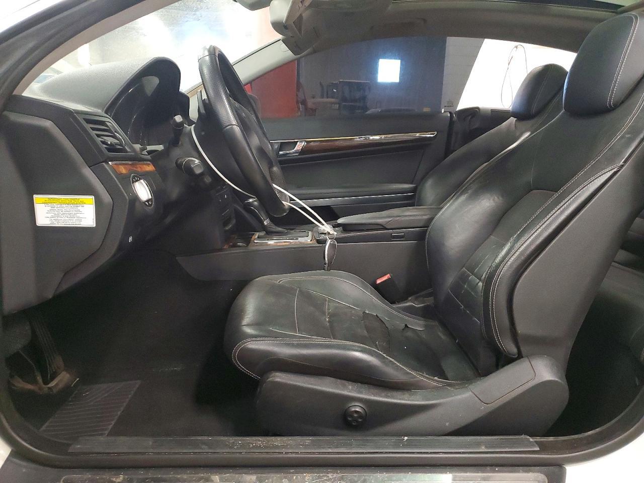2010 Mercedes-Benz E 550 - Фото 7