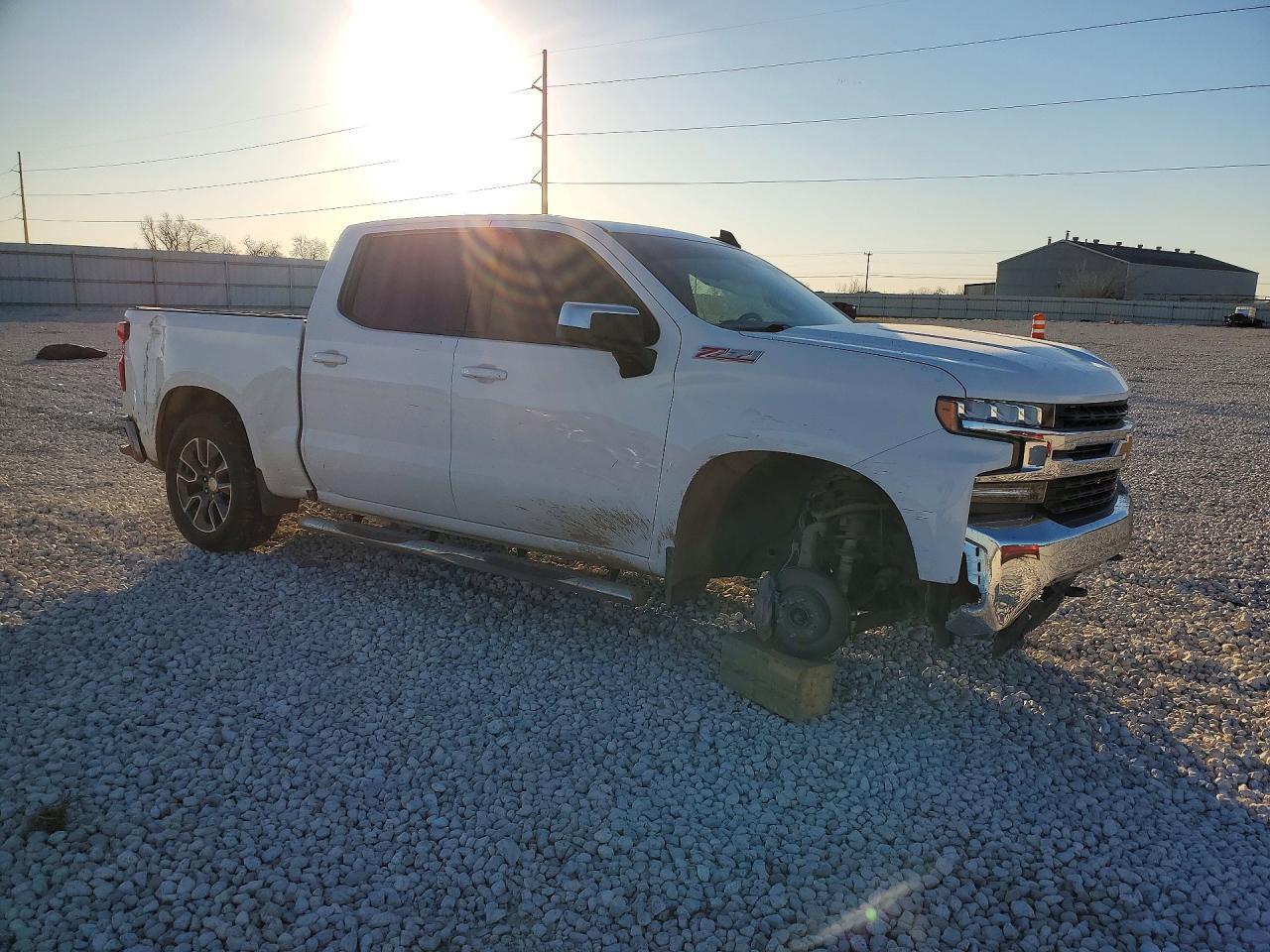 2019 Chevrolet Silverado K1500 Lt - Image 4