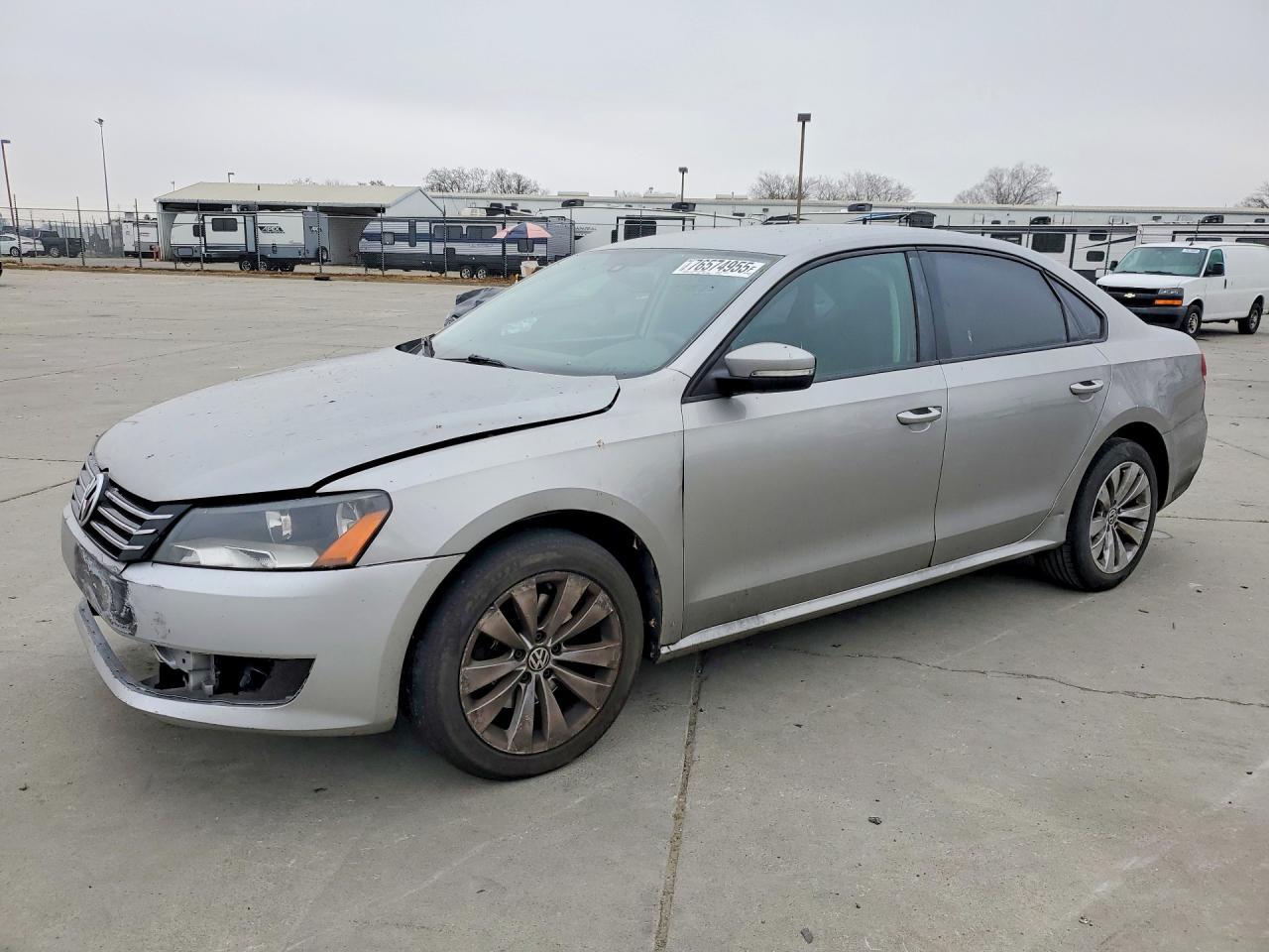 2013 Volkswagen Passat S