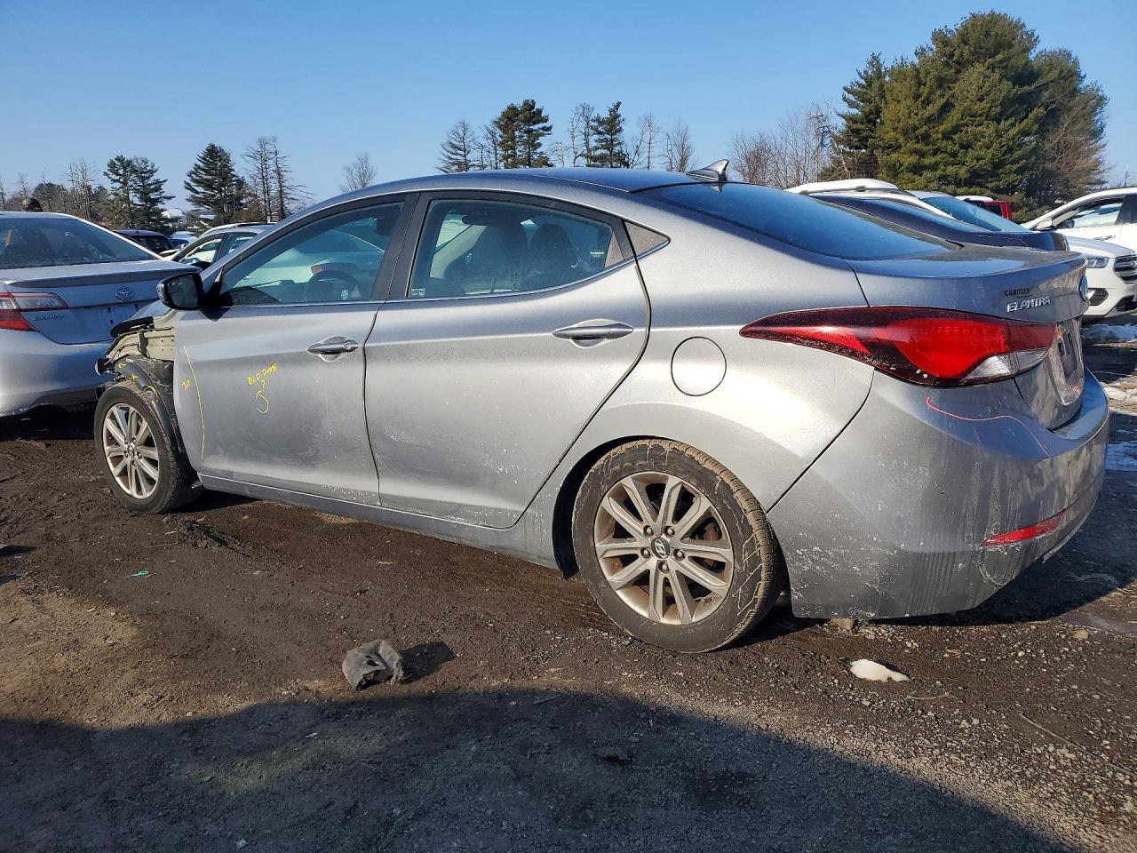 2015 Hyundai Elantra Se - Фото 2