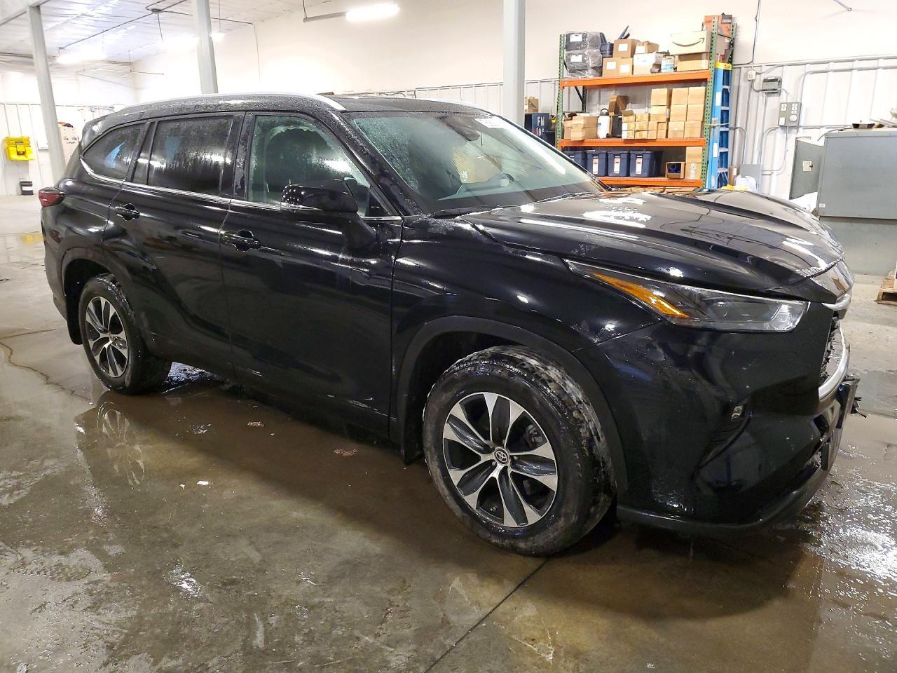 2024 Toyota Highlander Le - Фото 4