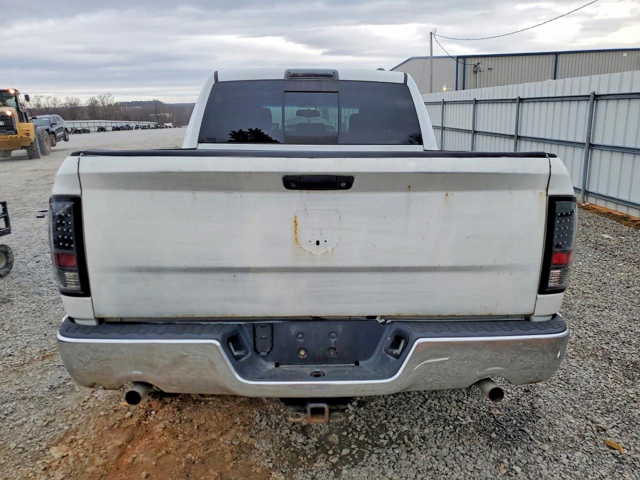 2012 Dodge Ram 1500 Laramie - Image 6