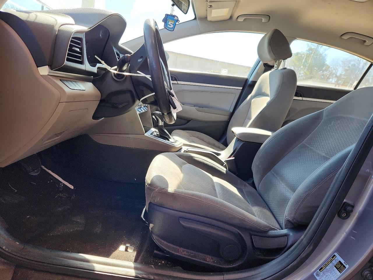 2020 Hyundai Elantra Se - Фото 7
