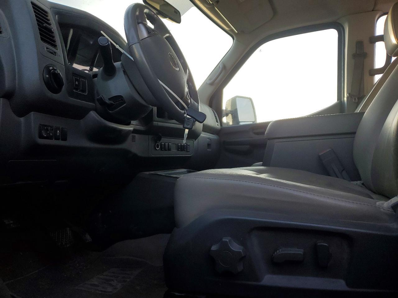 2020 Nissan Nv 3500 Hd Sl - Image 7