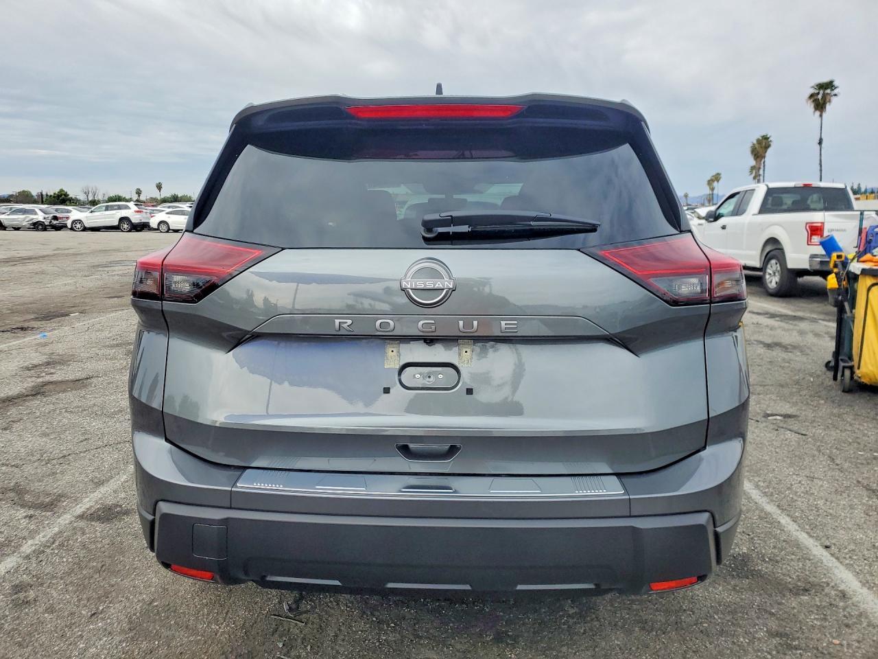 2026 Nissan Rogue Sv - Image 6