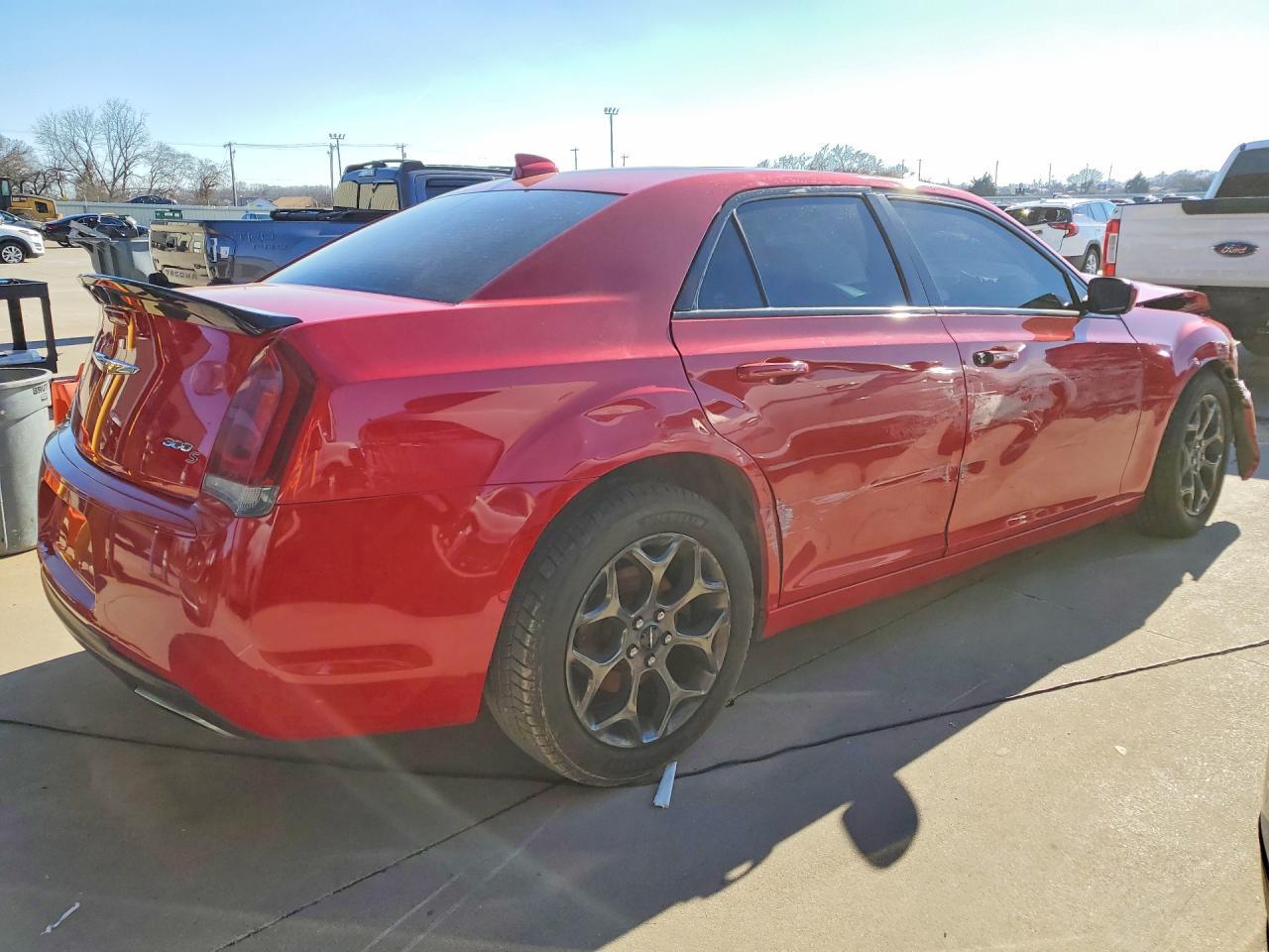 2016 Chrysler 300 S - Фото 3