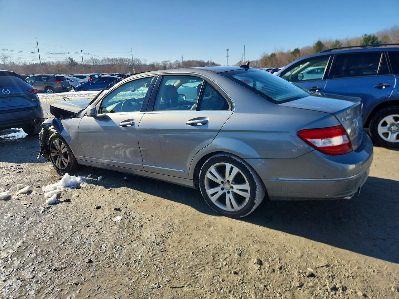 2011 Mercedes-Benz C 300 4Matic - Image 2