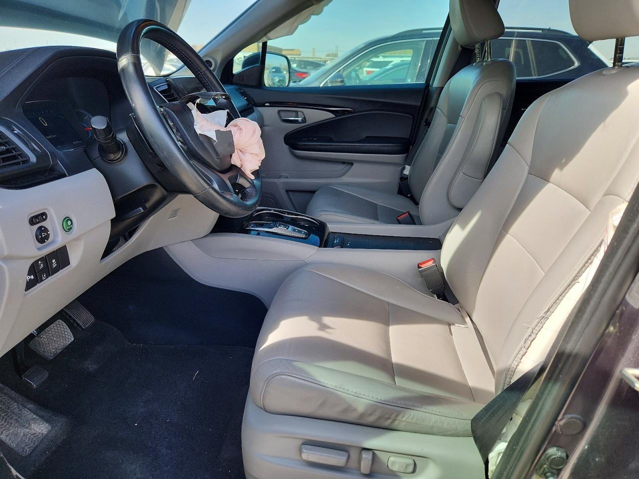 2020 Honda Pilot Touring - Image 7