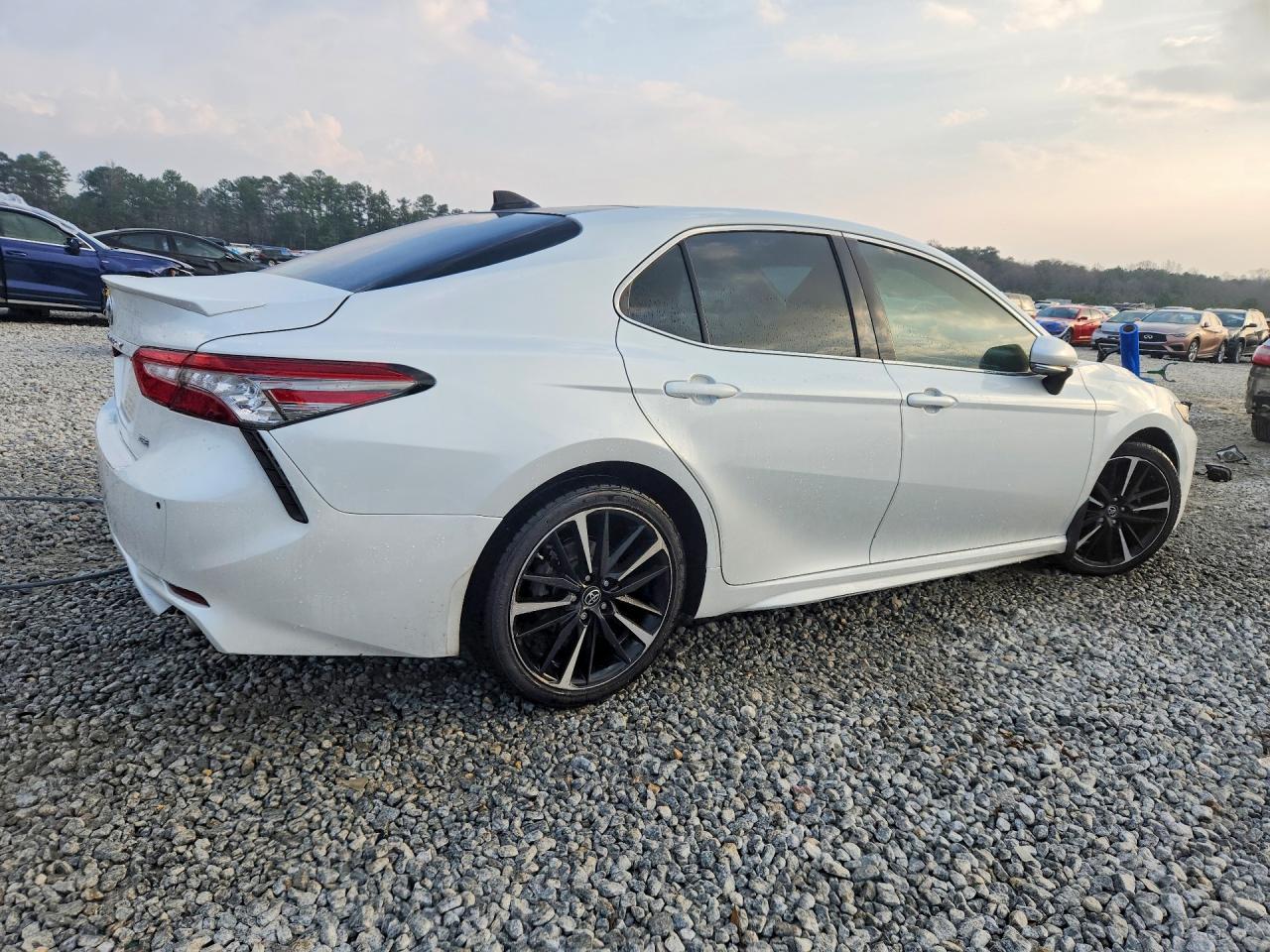 2018 Toyota Camry Xse V6 - Фото 3