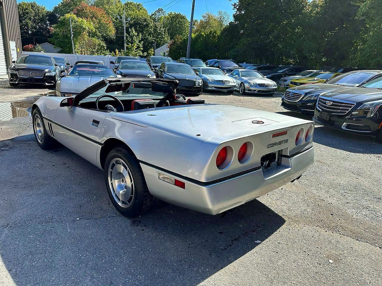1986 Chevrolet Corvette - Image 3